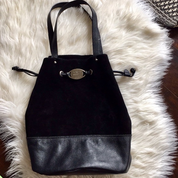 Furla Handbags - 💥FLASH SALE💥 FURLA Suede & Leather Bucket Bag